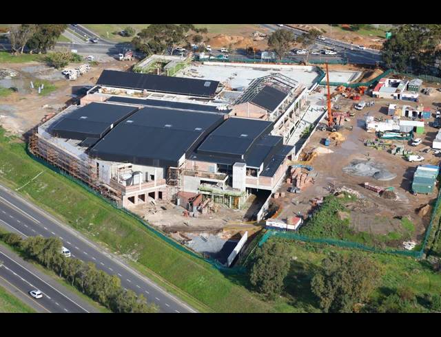 118M² OFFICE TO LET IN CONSTANTIA